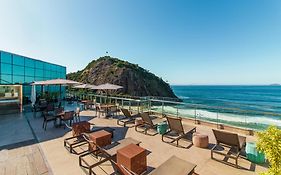 Arena Leme Hotel